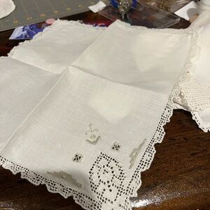 Vintage  White Lace Handkerchief x 3